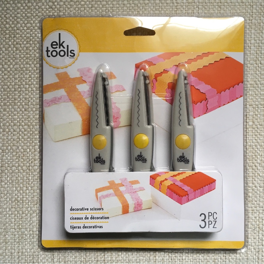 NIB EK Tools 3 piece decorative‎ scissors set